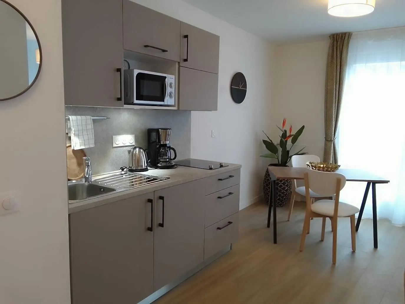 Domitys L'Ellipse Aparthotel Paris France